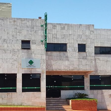 Hotel Castro Itumbiara Esterno foto