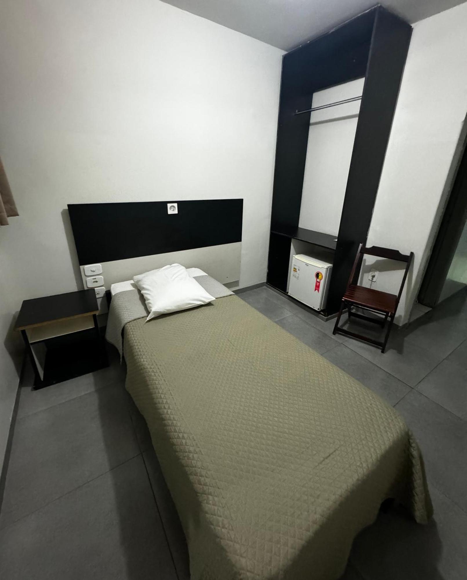 Hotel Castro Itumbiara Esterno foto